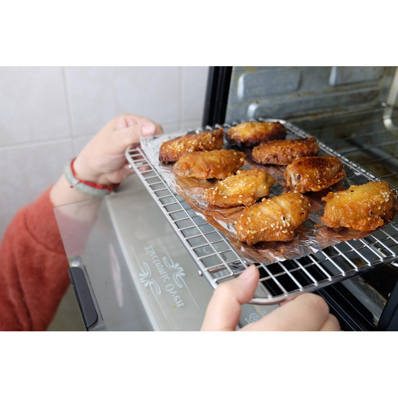 Professional Cross Wire Cooling Rack Half Sheet Pan Grate -