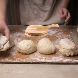 HOLIDYOYO Dumpling Wrapper - Wooden Dumpling Presser with 2 Wood Dumpling Knives, Practical Dough Pressing Tool, Dumpling Tortilla Maker Press for Home Kitchen Cooking Baking