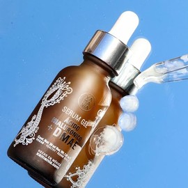 XAMANIA Serum Facial Ácido Hialurónico + DMAE. Lifting Natural para Hidratación y Piel Firme, Serum Antiedad, Rellena las Líneas de Expresión. 30 ml