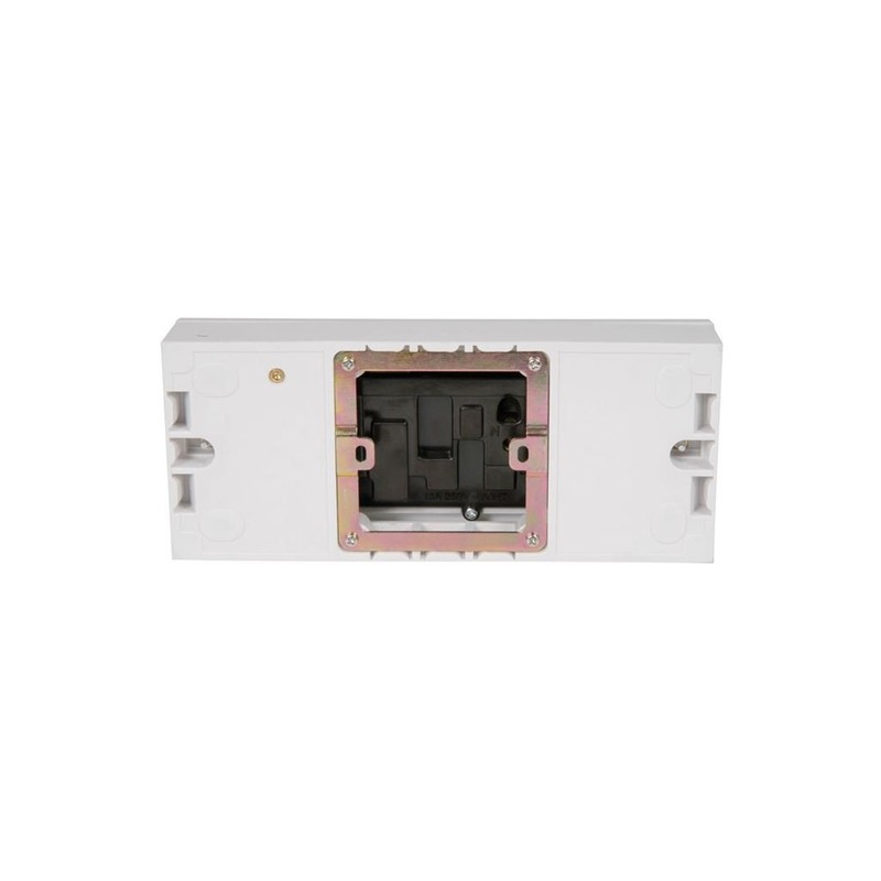 YOURSPARES 3 Gang Switched/Fused Mains Outlet, c/w Back box
