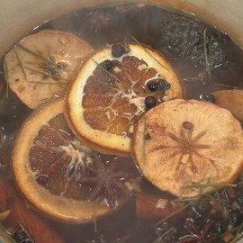 Yule Simmer pot mix - Color: Large 4..3 x 6.7