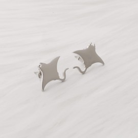 SEIRAA Stingray Stud Earrings Sea Animal jewelry for Women Stingray Lover Earrings Dainty Earrings (Animal earring)