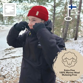 Men's Sailor Hat - Classic Fishing Hat Made of 100% Merino Wool - Fisherman Beanie Winter - Mulesing-Free & Made in Finland - Warm Wool Hat for Men & Women - Trawler Hat - One Size, red, Unit size