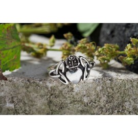 Windalf Irish Celtic Ring CLADDAGH 11mm Solvar Ring Friendship Ring 925 Sterling Silver, Fabric jewellery bag