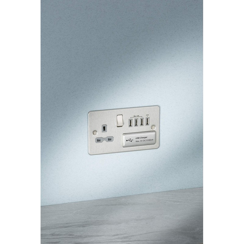 Knightsbridge SFR7USB4BC Screwless 1G 13A Switched Socket with Quad USB