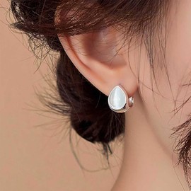 Allereya Boho Weiße Edelstein-Tropfen-Ohrringe Mondstein Huggie Hoop Ohrringe Edelstein Birne Ohrringe Mondstein-Imitat Wassertropfen Ohrringe Mondstein Edelstein Ohrringe Schmuck Für Frauen