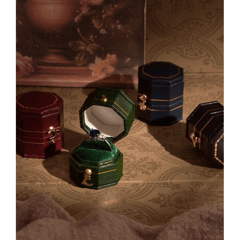 TAIMY Vintage Ring Box, Mini Handcrafted Antique Ring Case，Classical Victorian