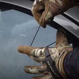 EDC Survival Bracelet, Car Window Breaker Wrist Strap Escape Tool, Vehicle Emergency Rescue Wristbands, Rapid Escape Emergency Tempered Glass Breaker(4pcs)