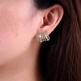 Inateannal Boho Crystal Ear Claw Earrings Gold Needle Claw Earrings Rhinestone Wrap Claw Cuff Earrings Sparkly Cz Claw Stud Earrings Jewelry for Women and Girls