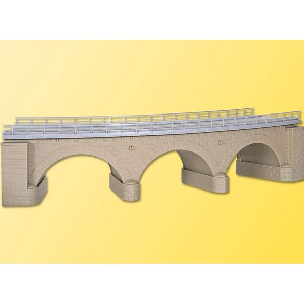 H0 Single track curved stone arch bridge with icebraker pier