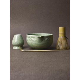 Artcome Matcha Tea Set with Pouring Spout - Green Ceramic Matcha Bowl, Bamboo Whisk, Whisk Holder, Tea Scoop & Matcha Tea Manual for Traditional Japanese Tea Ceremony - Ideal for Gift - Light Green