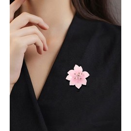 Acrylic Lotus Flower Brooch Pin for Women Girls Fashion Crystal Cherry Blossom Leaf Petal Brooches Lapel Pins Resin Cute Dress Accessories Dainty Birthday Holiday Wedding Jewelry Gift (Pink)