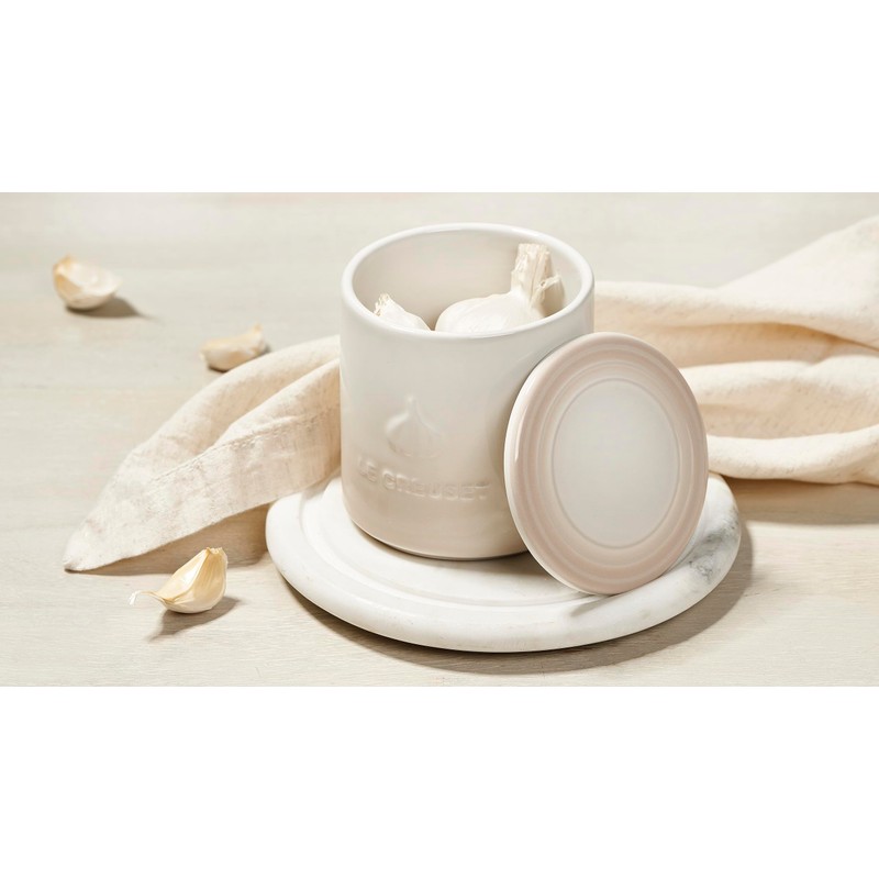 Le Creuset Stoneware Garlic Keeper, 14 oz., Meringue
