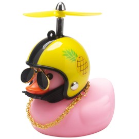 wonuu - Decoración para tablero de instrumentos de coche de pato rosa con pato de goma, adornos de coche con casco de hélice, cadena dorada (piña)