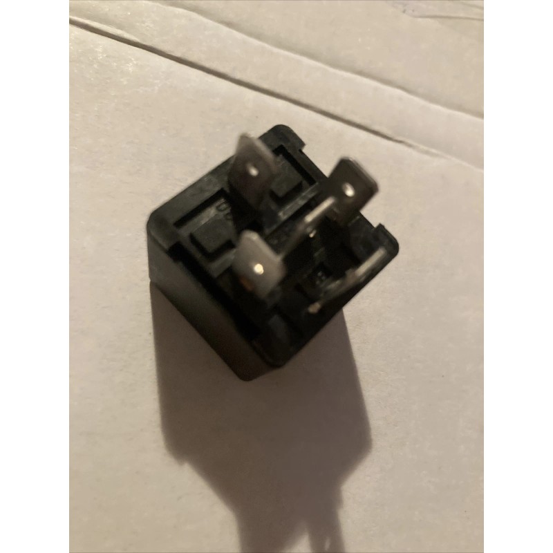 14630764 Relay Volvo 24V 20/30A Black