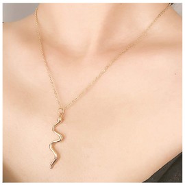 TseanYi Snake Pendant Necklace Gold Punk Serpent Drop Necklace Vintage Animal Necklaces Chain Jewelry(Gold)