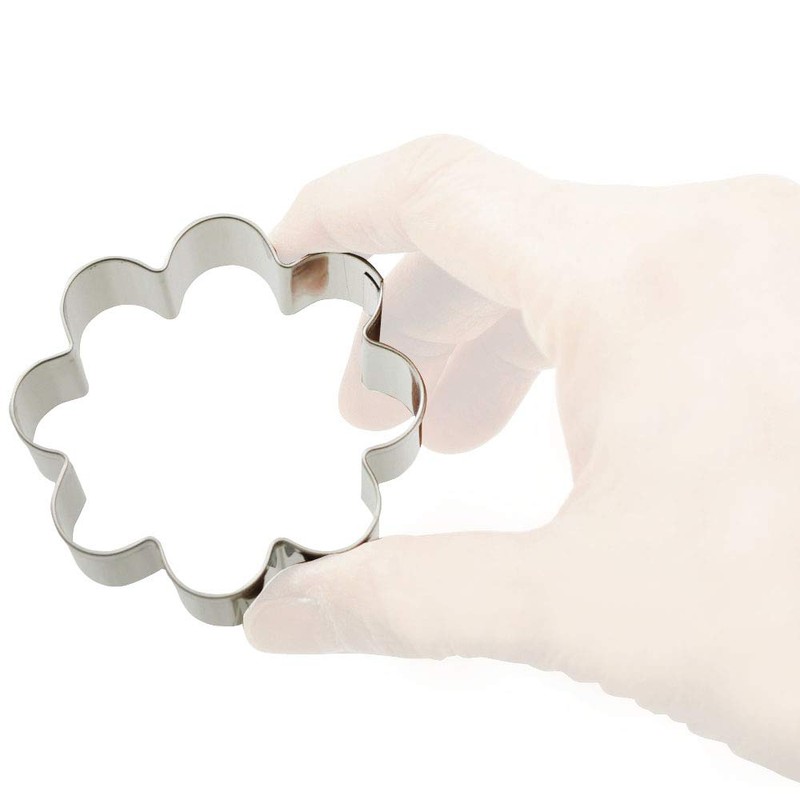 Kai Corporation Kai House Select Cookie Cutter, Flower, Large