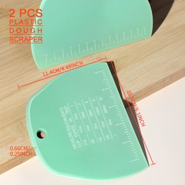 Teenitor 2 Pieces Dough Scraper, Plastic Dough Cutter, Bread Scraper for Sourdough, Bench Scraper with Measuring Scale, Multipurpose Food Scrapers for Dough, Cake, Bread Green