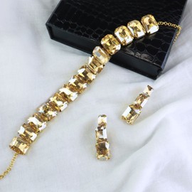 I Jewels Gold Plated Choker Necklace Earring Jewellery Set Gift for Women & Girls(K7230FL), No Gemstone