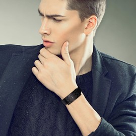 OIDEA Cross Bible Verse Bracelets for Men: Graduation Gifts for Him Men Stainless Steel Black Elastic Stretch Strap Adjustable Football Bracelet Christian Jewelry Gift