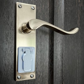 Decoralin 2Pack Keyhole Cover - Plastic Keyhole Protector - Draught Excluder - Dustproof, Draughtproof, Privacy Lock Cover – Compatible with Classic Door Locks (Not for Euro Locks) (Silver)