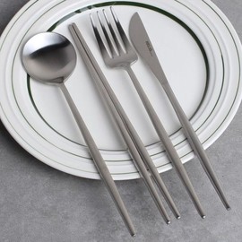 (NS Home Shopping) Helio Korean Stainless Steel 304 Moon Spoon Dinner Cutlery 4-Piece Set Silver 35329260 / (NS홈쇼핑)헬리오 국산스텐304 달수저 디너커트러리 4종세트 실버35329260