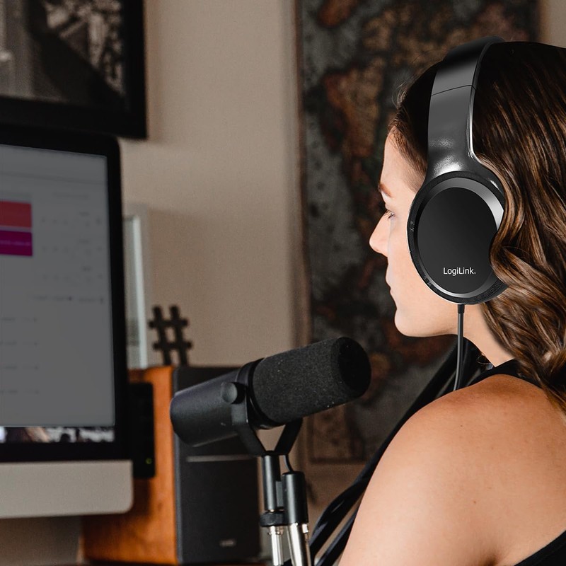 LogiLink Stereo Headset with Microphone, Adjustable and Foldable, Connection via