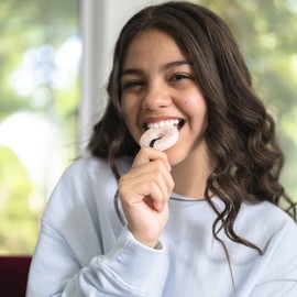 Munchables Munchables Donut Chewy Necklace - Sensory Chew Necklace for Boys and Girls (Blue)