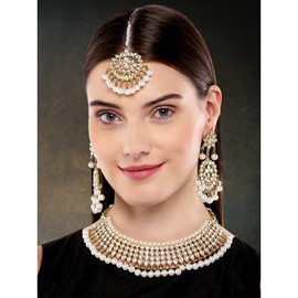 Aheli Ethnic Wedding Wear Faux Kundan Collar de cuentas (blanco) con Maang Tikka Set Joyería de moda india para mujeres