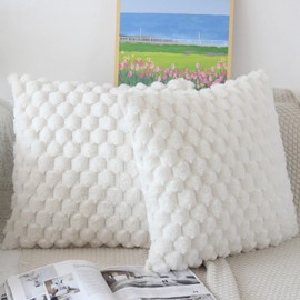 NIULAA Faux Fur Cushion Covers 45 x 45 Cream White Set of 2 Fluffy Plush Cushion Covers 18x18 Pillow Covers Soft Fuzzy Pillowcases Moroccan Style Home Decor Cushion Cover