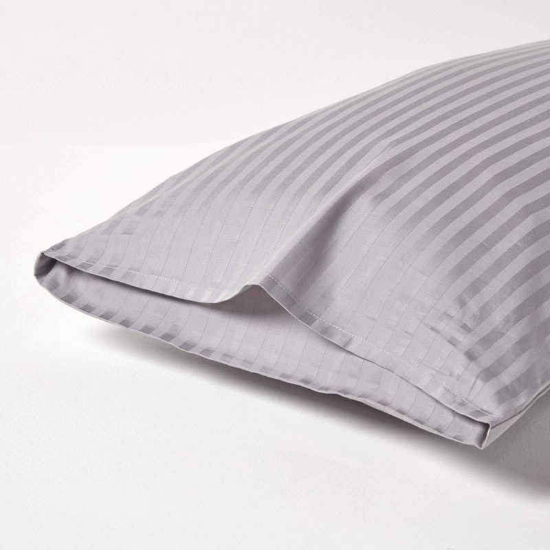 HOMESCAPES Damask Cushion Cover Silver Grey 48 x 74 cm