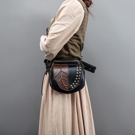 SandraWang Steampunk Leaf Crossbody Belt Bag for Cosplay and Festival Outfits, PU Leather Waist Pack for Outdoor Travel and Events, Adjustable Fanny Bag for Men and Women, Coffee