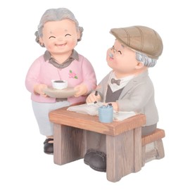 Housoutil Couples Resin Love Elderly Couple Figurine: Love Grandparents Parents Wedding Statues Loving Together Couple Sculpture Old Age Life Grandparents Parents Home Decor