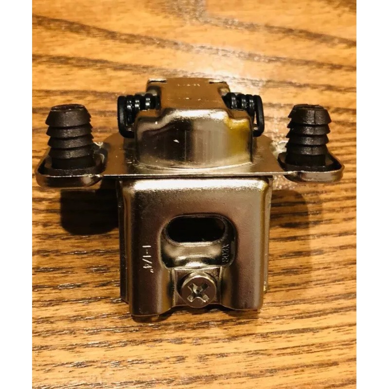 DTC 1-1/4" Overlay CABINET HINGE, 105 deg open, 6 way