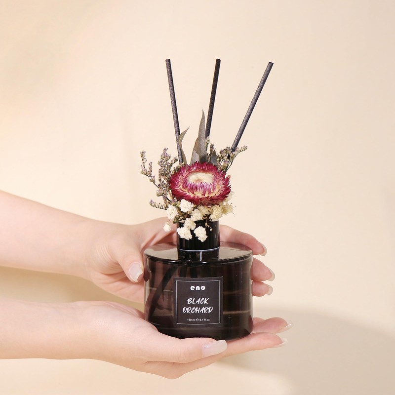 SOXCOMFY Flower Reed Diffuser Set, Essential Oils Scented Diffuser with