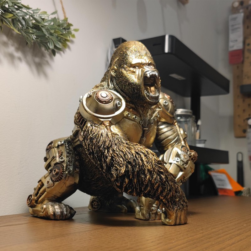 GENUINQ Steampunk Angry Gorilla Statue Fighting King Kong Hand Painted
