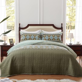 LEAONME Quilt Set King Size 3 Piece Bedspread Coverlet Lightweight Comforter Microfiber Bedding Set All Season Oversized 98x106 Inch Bed Cover Bohemian Patchwork Olive Green(1 Quilt, 2 Pillow Shams)