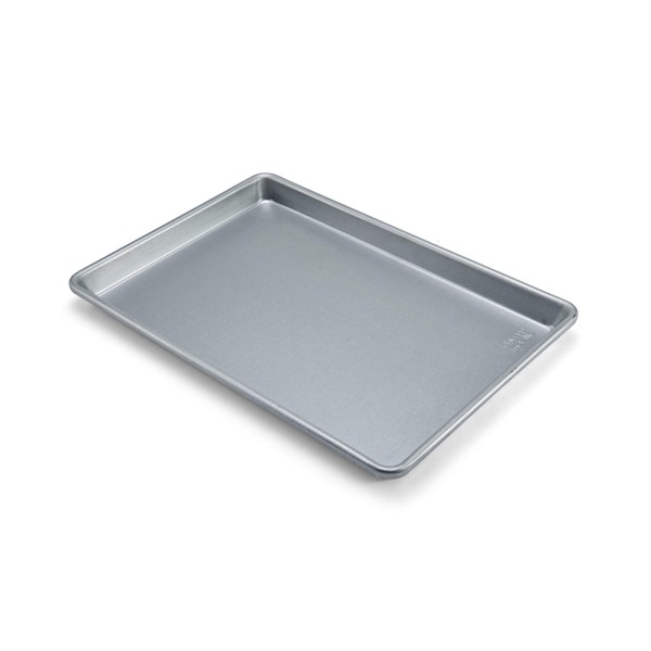 Chicago Metallic Commercial II Traditional Uncoated True Jelly Roll Pan, Make jelly rolls, cookies, pizza, one-pan meals, and more, 15-Inch by 10-Inch