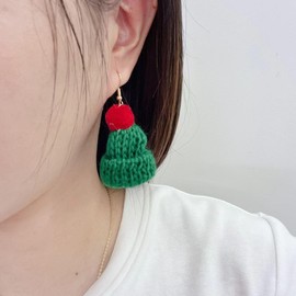 Christmas Hats Knitted Beanie Dangle Drop Earrings for Women Girls Lovely Knitted Santa Hat Dangling Hook Hoop Earring Studs Red Ball Cute Jewelry Gifts for Christmas Xmas Party BFF