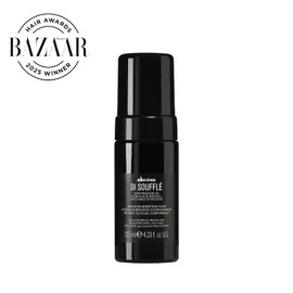 Davines OI Soufflé, Silkening Bodifying Foam for Fine to Medium Hair - Liquid-to-Foam Leave-In Treatment with Chicory Root & Roucou Oil - Adds Volume, Shine & Heat Protection Weightlessly, 4.23 Fl Oz