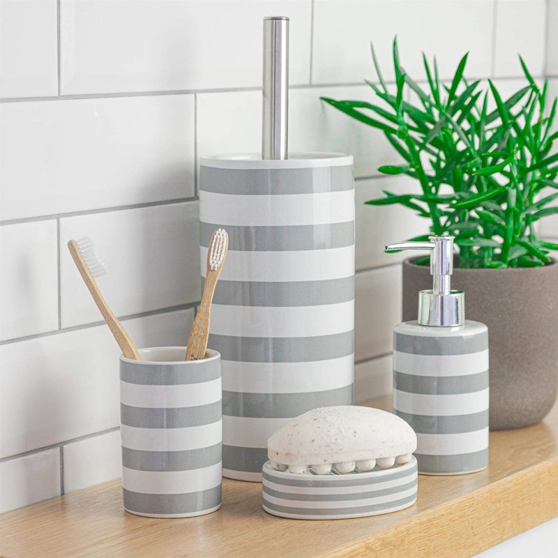 Harbour Housewares Soap Dish - Glazed Ceramic Bathroom Sink Holder