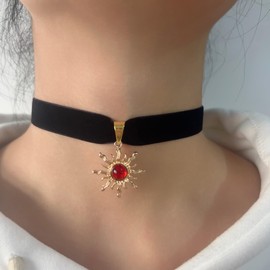 BEARJIA Boho Sun Necklace for Women Sun Choker Necklace Natural Stone Healing Necklace A Sparkling Purple Natural Stone Necklace Gift for Women (red)