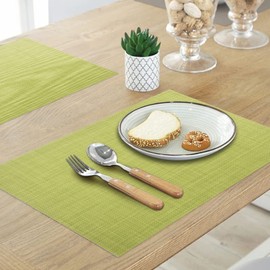 homEdge PVC Placemat, 4 PCS of Non-Slip Heat Resistant Place Mats, Washable Vinyl Placemats, Set of 4 –Green