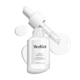 Medik8 Liquid Peptides - 30% Multi-Peptide-Anti-Aging-Serum - Drohnen-Technologie glättet & polstert Falten auf - Unterstützt Kollagen produzierende Zellen - 30ml
