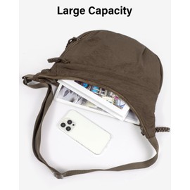 Small Sling Crossbody Bag Minimalist Trendy, Mini Crescent Bag With Adjustable Strap, 3 Zippers Lightweight Leisure Nylon Bag (Green)