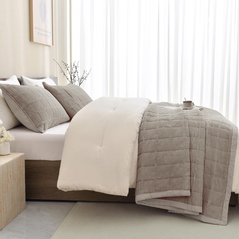 CozyTide 100% Cotton King Size Quilt(110x98 Inch),Dark Khaki Lightweight Waffle