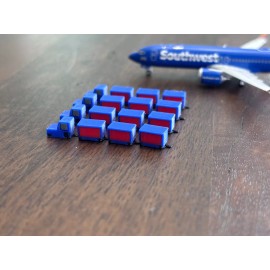 1:400 Model Airport Accessories - 16 Piece Baggage Cart & Tug Set (Blue / Red)