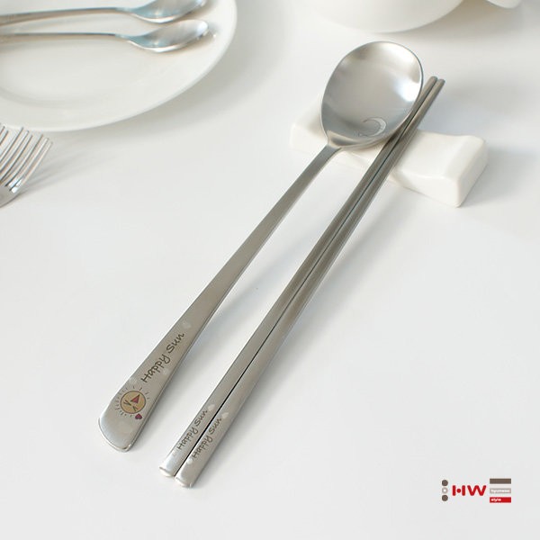 Haewadalseongin spoon / 해와달성인수저
