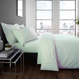 Serene - Mint Green Fitted Sheet - 32cm Deep - Super King Size Bedding (200 x 180 x 32cm) - Soft Polycotton - Elastic Corners - Green Bedding - Green Bed Sheets - Washable Bedding & Linen in Green