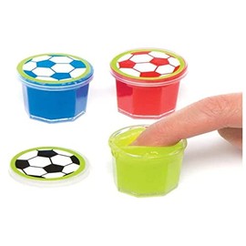 Baker Ross Soccer Sound Blaster for Kids - Perfect as a Little Party Surprise for Kids (Pack of 6)